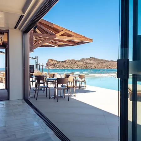 Apartahotel Chrispy Resort, Agia Marina