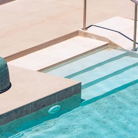 Apartahotel Chrispy Resort, Agia Marina
