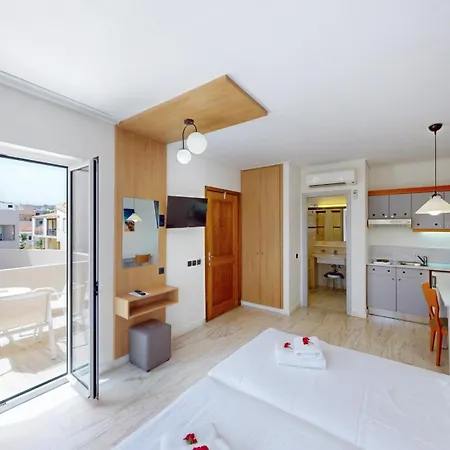 Chrispy Resort, Agia Marina