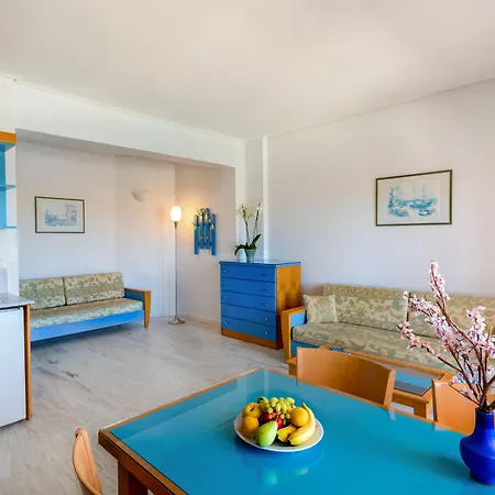 아파트호텔 Chrispy Resort, Agia Marina
