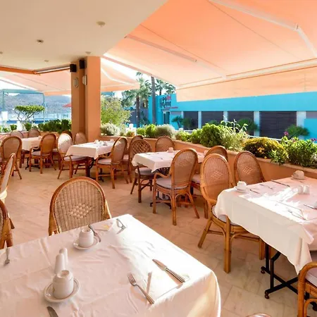 Chrispy Resort, 아파트호텔