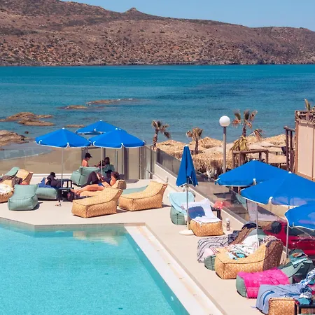 Chrispy Resort, 아파트호텔